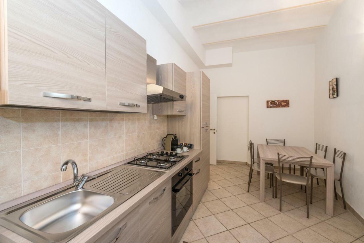 شقة Finalborgo - Casa Nanetti 6 Posti In Centro فينالي ليغوري المظهر الخارجي الصورة